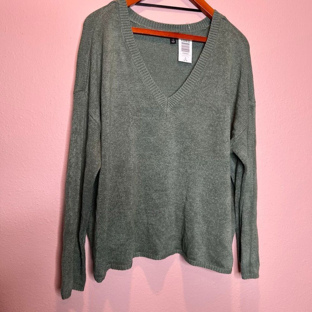 Torrid loose knit sweater in green new with tags no flaws V neck